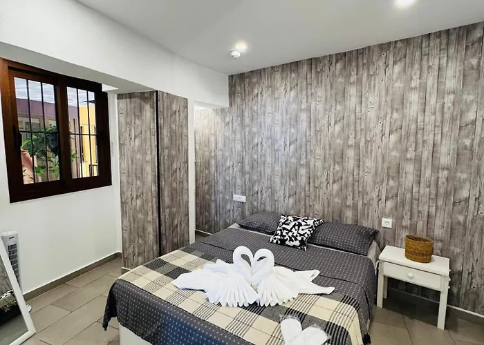 Americas And Nightlife