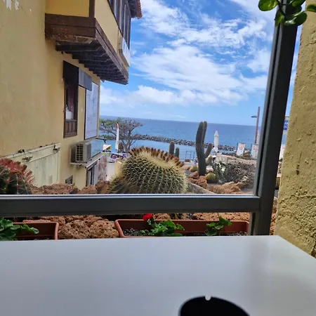 Americas And Nightlife * פלאייה דה לאס אמריקס